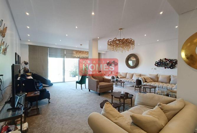 967031 - Property Image 3