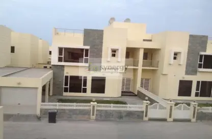 فيلا - 4 غرف نوم - 4 حمامات للايجار في الجنبية - المحافظة الشمالية