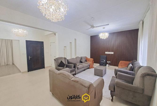 942359 - Property Image 3