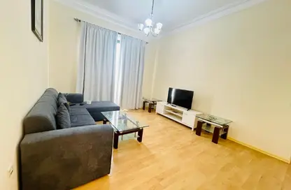 Apartment - 2 Bedrooms - 2 Bathrooms for rent in Mahooz - Manama - Capital Governorate
