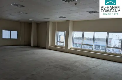 Office Space - Studio - 3 Bathrooms for rent in Eker - Central Governorate