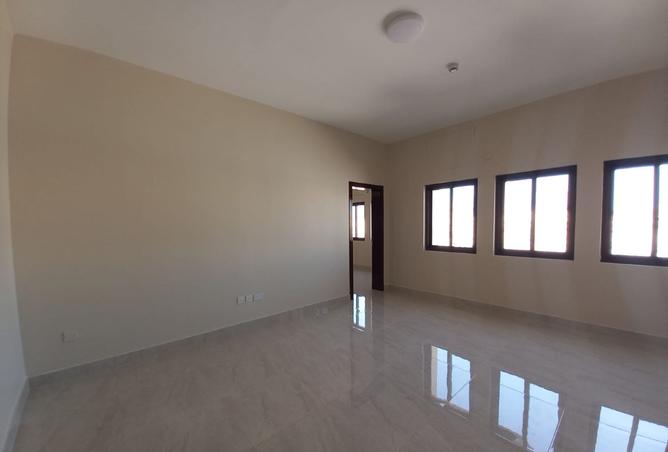 974020 - Property Image 2