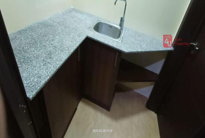 981804 - Property Image 3