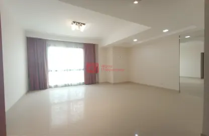 Apartment - 1 Bedroom - 2 Bathrooms for rent in Sanabis - Manama - Capital Governorate