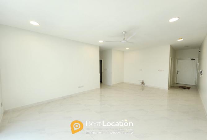 956467 - Property Image 2