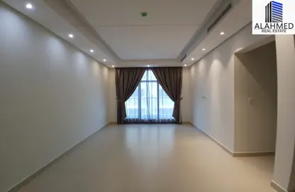 Apartment - 2 Bedrooms - 2 Bathrooms for rent in Al Burhama - Manama - Capital Governorate