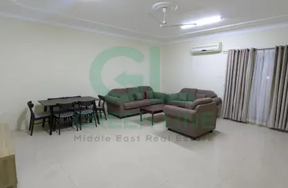 Apartment - 2 Bedrooms - 3 Bathrooms for rent in Um Al Hasam - Manama - Capital Governorate