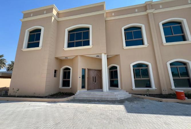 964757 - Property Image 2