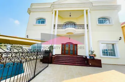 فيلا - 4 غرف نوم - 6 حمامات للايجار في توبلي - المحافظة الوسطى