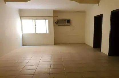 Empty Room image for: Apartment - 3 Bedrooms - 2 Bathrooms for rent in Arad - Muharraq Governorate, Image 1