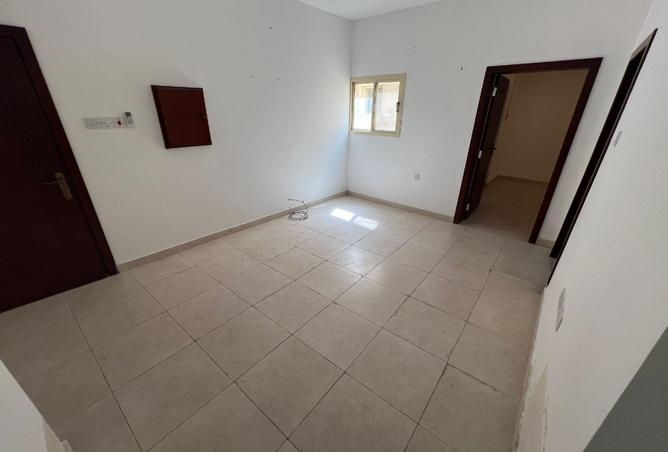 983978 - Property Image 2