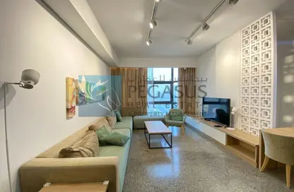 Apartment - 2 Bedrooms - 3 Bathrooms for rent in Al Juffair - Capital Governorate