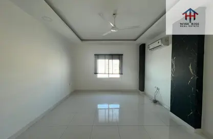 شقة - 3 غرف نوم - 2 حمامات للايجار في البسيتين - المحرق