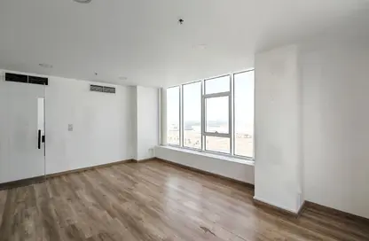 Office Space - Studio - 3 Bathrooms for rent in Seef - Capital Governorate