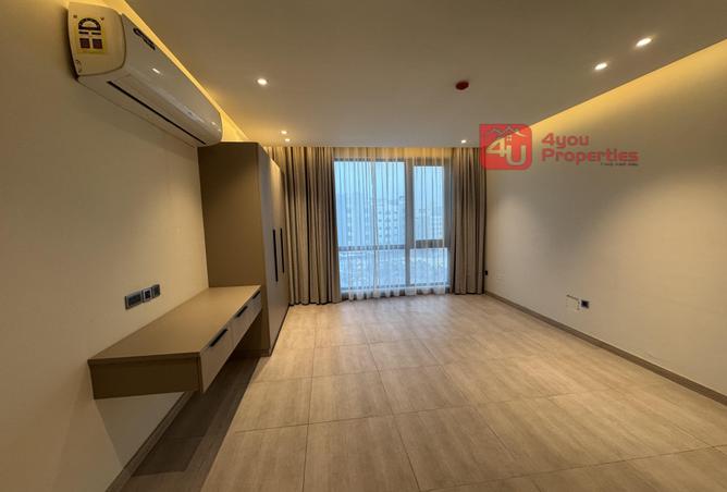 982983 - Property Main Image