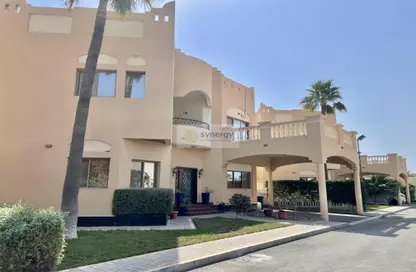 مجمع سكني - 5 غرف نوم - 4 حمامات للايجار في الجنبية - المحافظة الشمالية