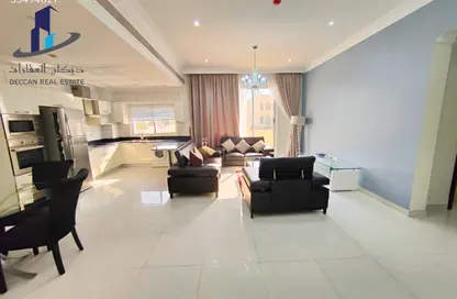 Apartment - 2 Bedrooms - 2 Bathrooms for rent in Adliya - Manama - Capital Governorate