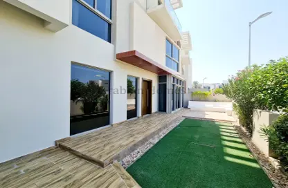 Outdoor House image for: Villa - 4 Bedrooms - 5 Bathrooms for rent in Amwaj Avenue - Amwaj Islands - Muharraq Governorate, Image 1