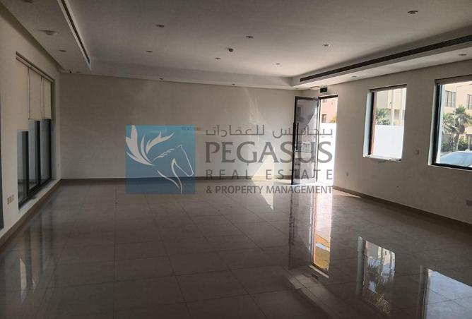 974323 - Property Main Image