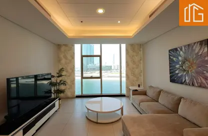 Apartment - 2 Bedrooms - 3 Bathrooms for rent in Reef Island - Capital Governorate