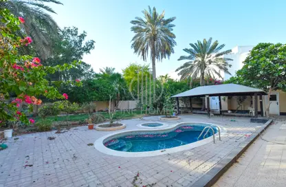 Villa - 5 Bedrooms - 4 Bathrooms for rent in Saar - Northern Governorate