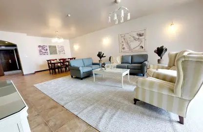 Apartment - 3 Bedrooms - 3 Bathrooms for rent in Sanabis - Manama - Capital Governorate