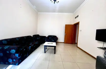Apartment - 2 Bedrooms - 2 Bathrooms for rent in Al Juffair - Capital Governorate