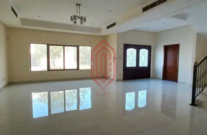 Villa - 3 Bedrooms - 3 Bathrooms for rent in Seef - Capital Governorate