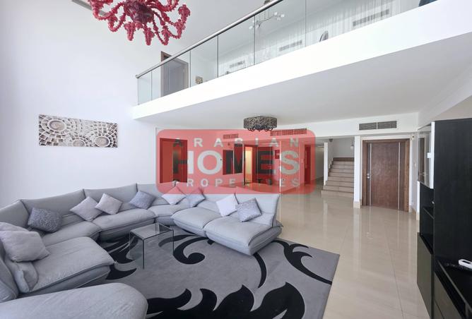 952406 - Property Image 2