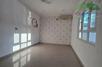 Apartment - 2 Bedrooms - 2 Bathrooms for rent in Hidd - Muharraq Governorate