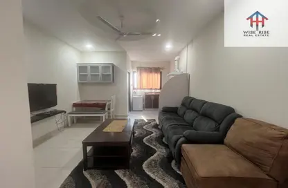 شقة - غرفة نوم - 1 حمام للايجار في البسيتين - المحرق