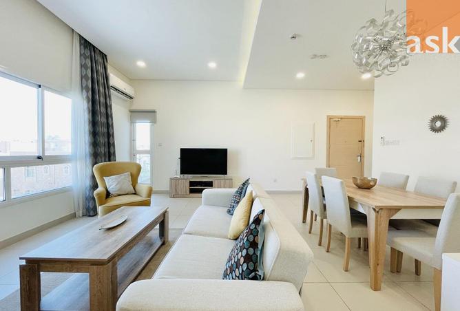 989784 - Property Image 2