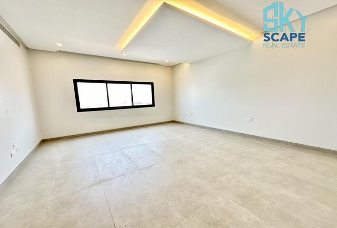 966218 - Property Image 3