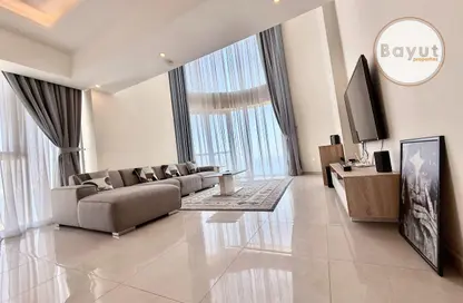 Apartment - 3 Bedrooms - 4 Bathrooms for rent in Al Juffair - Capital Governorate