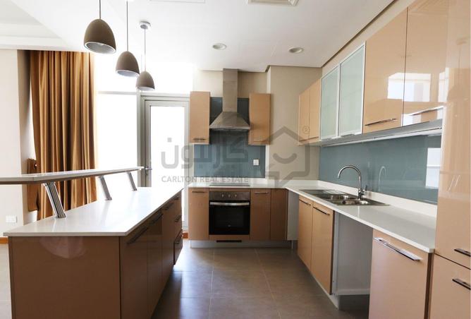 911513 - Property Image 2