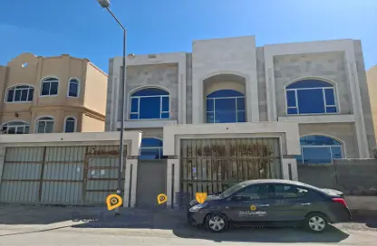 Villa - 6 Bedrooms - 6 Bathrooms for sale in Tubli - Central Governorate