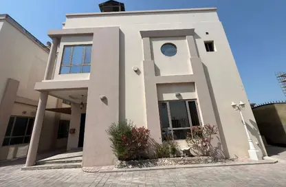 Villa - 5 Bedrooms - 5 Bathrooms for rent in Janabiya - Northern Governorate