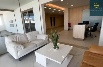Medical Facility - Studio - 6 Bathrooms for rent in Busaiteen - Muharraq Governorate
