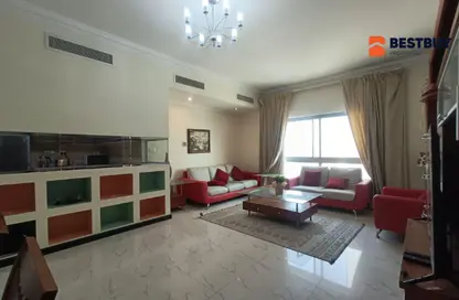 Apartment - 2 Bedrooms - 2 Bathrooms for rent in Al Juffair - Capital Governorate