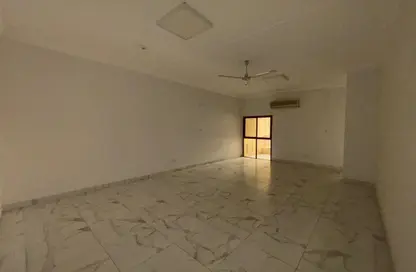 Office Space - Studio - 2 Bathrooms for rent in Gufool - Manama - Capital Governorate