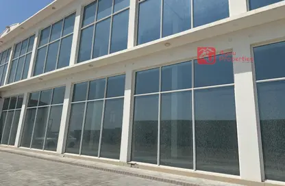 مستودع - استوديو - 1 حمام للايجار في سترة - المحافظة الوسطى
