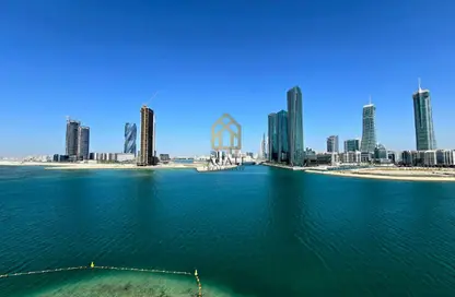 Apartment - 3 Bedrooms - 5 Bathrooms for rent in Reef Island - Capital Governorate