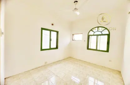 Apartment - 2 Bedrooms - 1 Bathroom for rent in Um Al Hasam - Manama - Capital Governorate