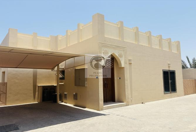 989468 - Property Image 3