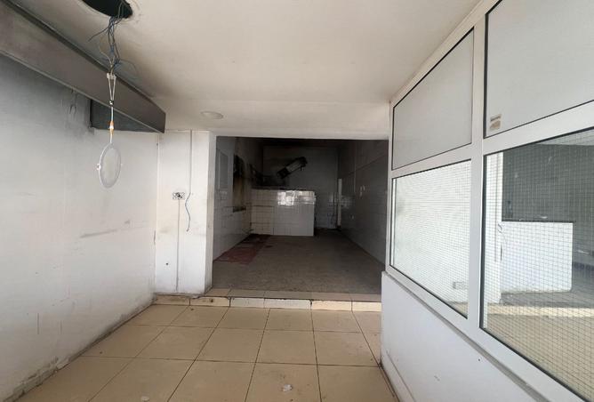 958240 - Property Image 3