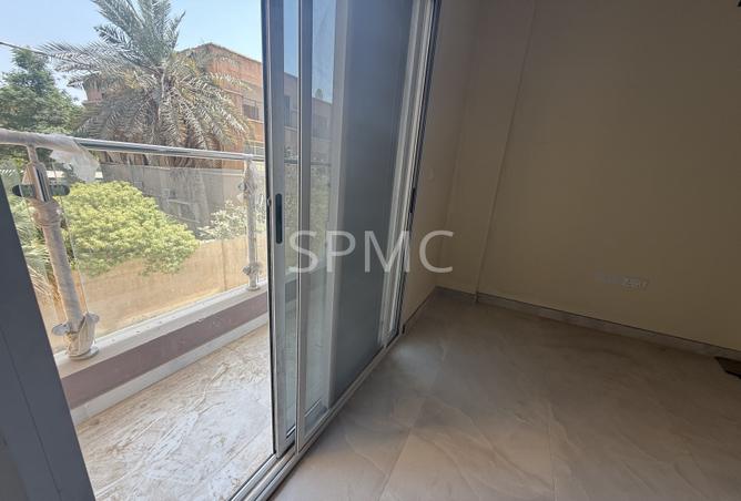 985347 - Property Main Image