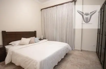 Room / Bedroom image for: Apartment - 2 Bedrooms - 2 Bathrooms for rent in Segaya - Manama - Capital Governorate, Image 1