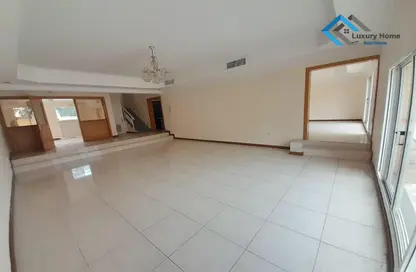 Villa - 3 Bedrooms - 3 Bathrooms for rent in Sanad - Central Governorate