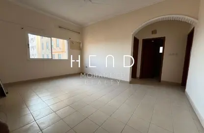 Apartment - 2 Bedrooms - 2 Bathrooms for rent in Um Al Hasam - Manama - Capital Governorate