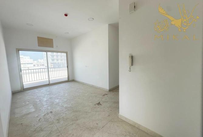 967937 - Property Image 2